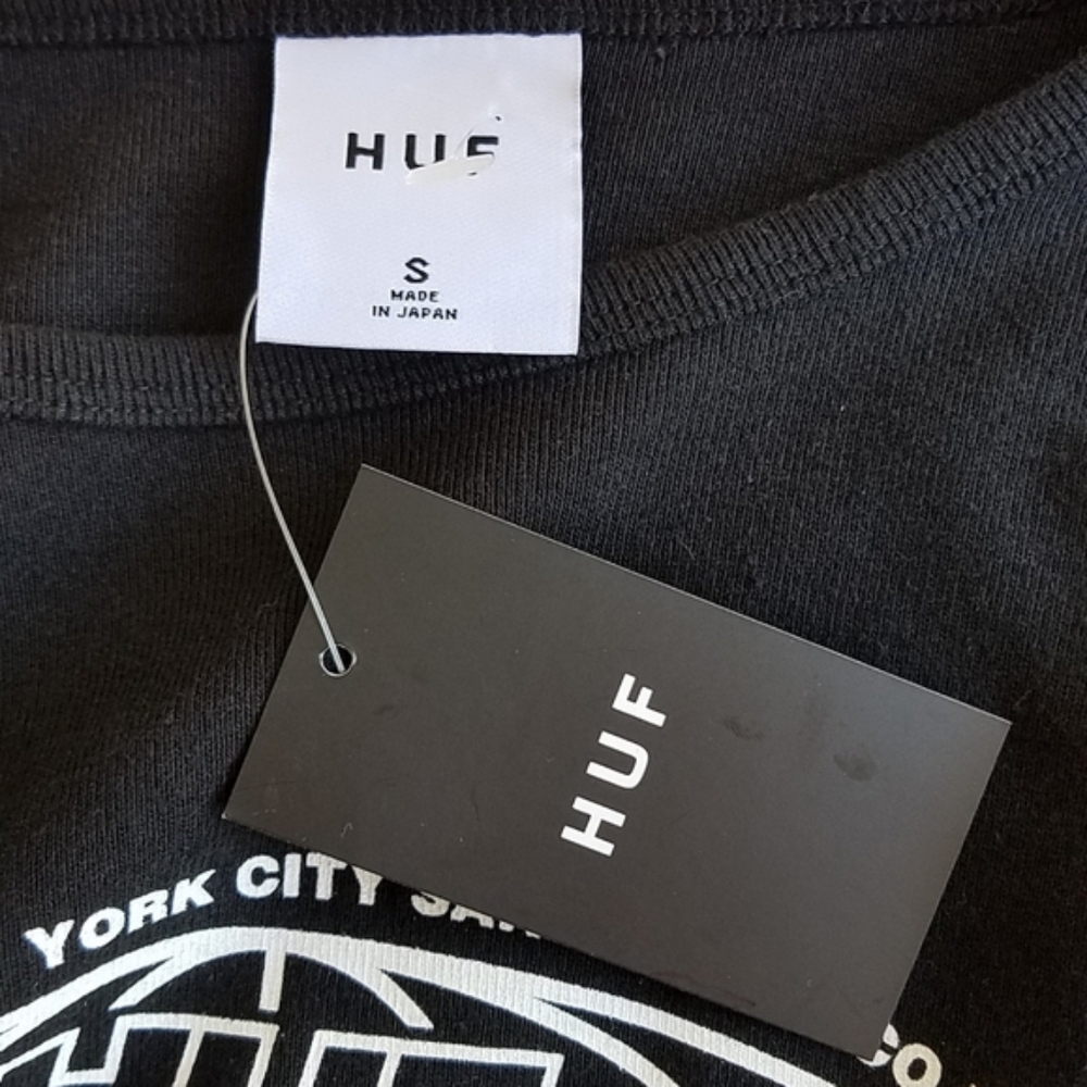 HUF World Tour Ladies Long Sleeve Crop Top Limited Edition - Picture 11 of 11